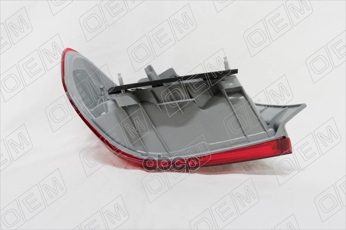 Фонарь правый внешний Toyota Corolla 10 E150 - миниатюра 3