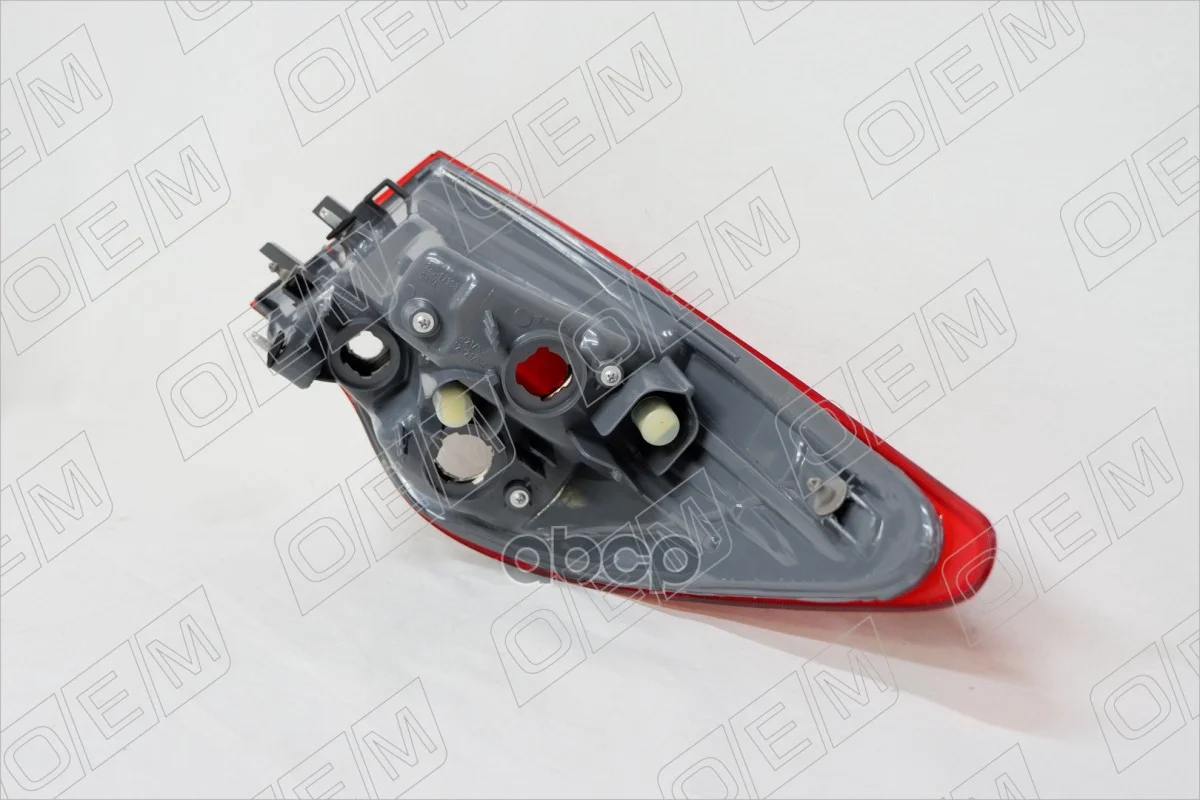 Фонарь левый внешний Nissan Almera G15 (2012-2018) - миниатюра 6