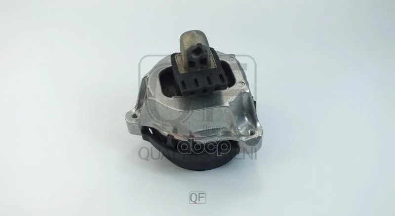 Опора двигателя BMW 7(G11/12) прав. QF00A00667 - изображение 1
