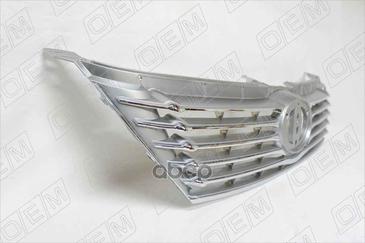Решетка радиатора Toyota Camry 7 XV50 2011-2014 - миниатюра 5
