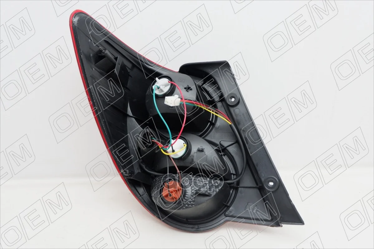 Фонарь правый Chevrolet Aveo T300 (2012-2020) - миниатюра 3