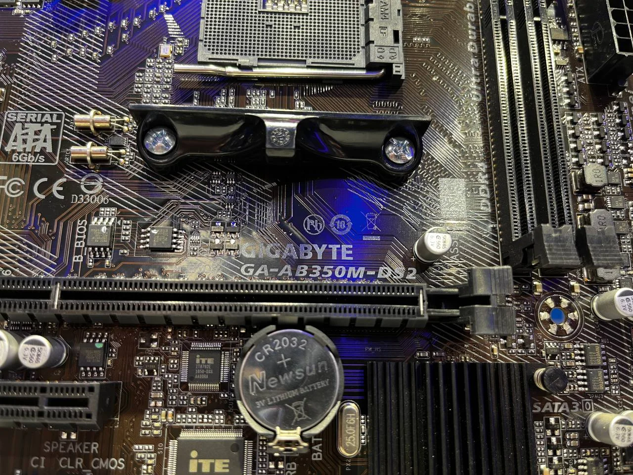 Материнская плата gigabyte GA-AB350M-DS2 AM4 DDR4 - миниатюра 4