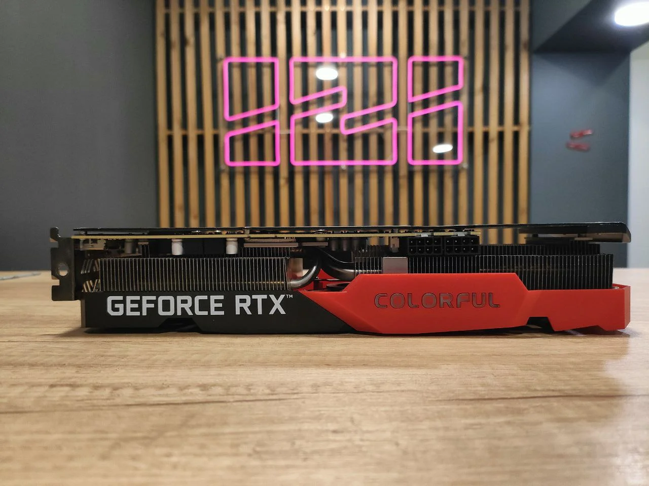 RTX 3070 8Gb Colorful Видеокарта 8+8pin - миниатюра 3