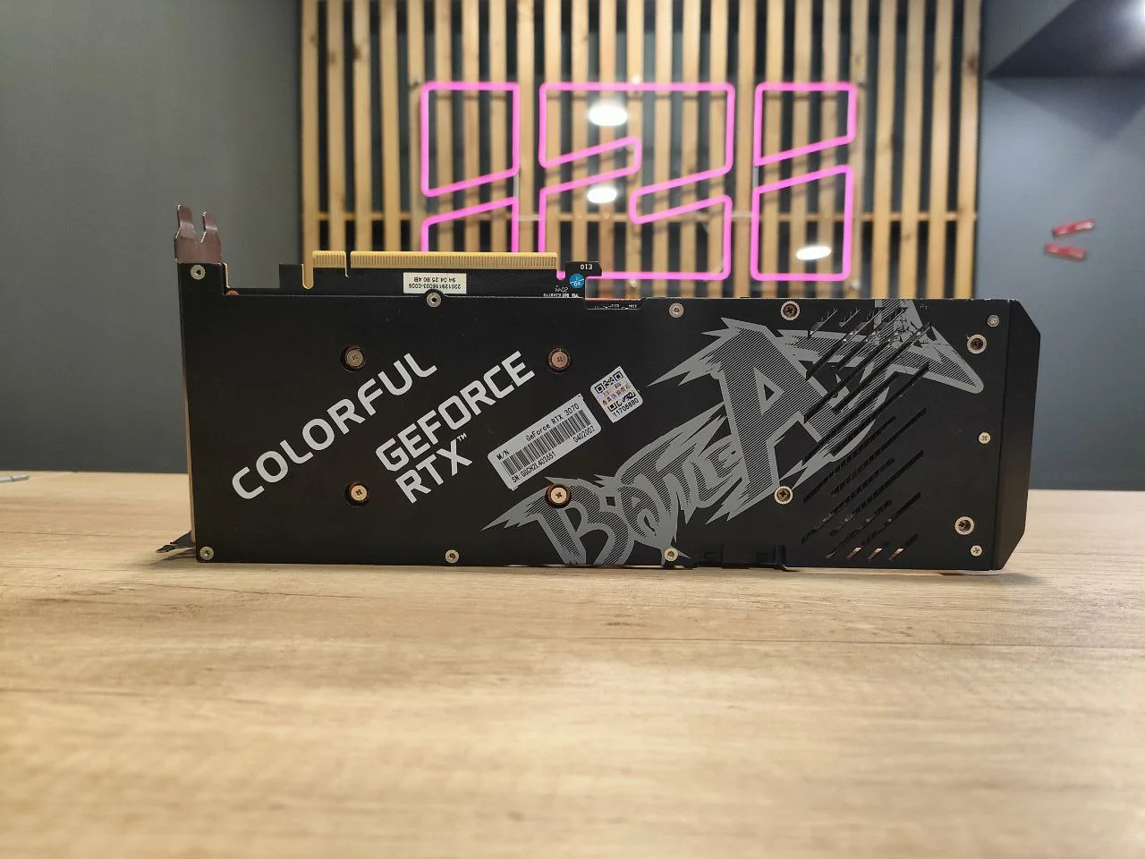 RTX 3070 8Gb Colorful Видеокарта 8+8pin - миниатюра 4