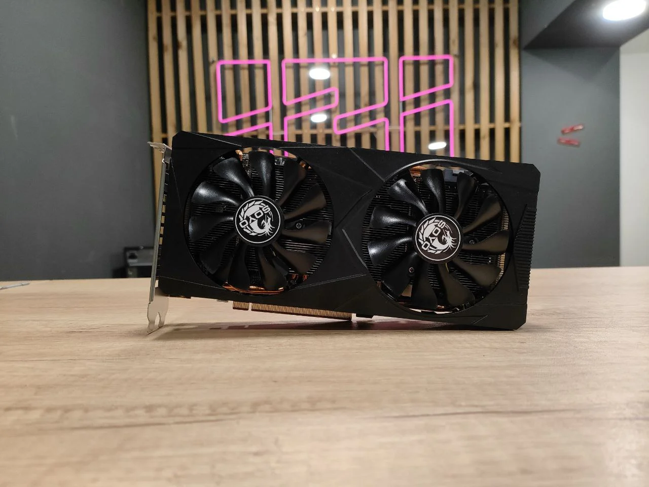 Видеокарта Soyo AMD Radeon RX5700XT 8Gb - изображение 1