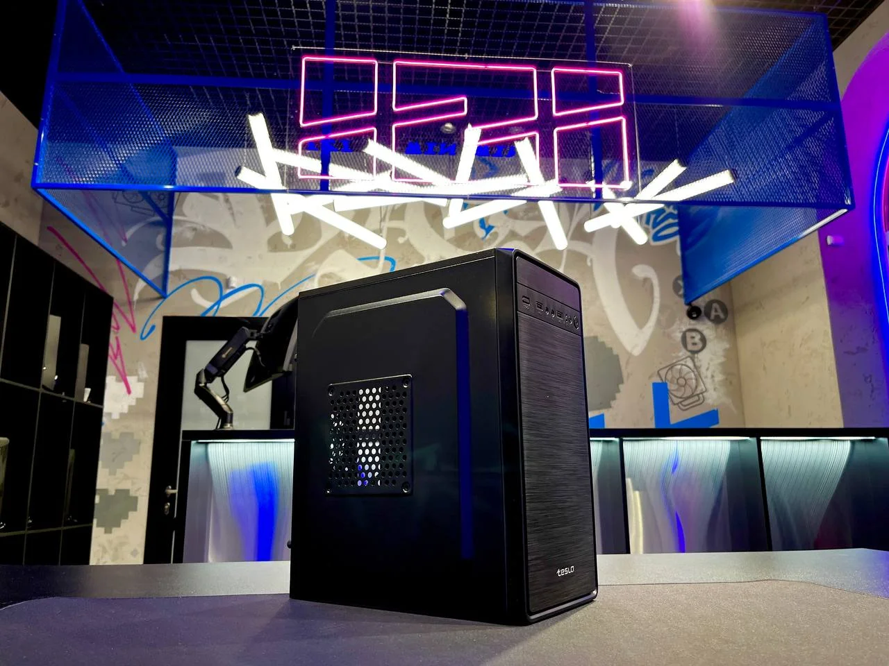 Корпус для пк TESLA 1708BM, MATX, ЧЁРНЫЙ - изображение 1