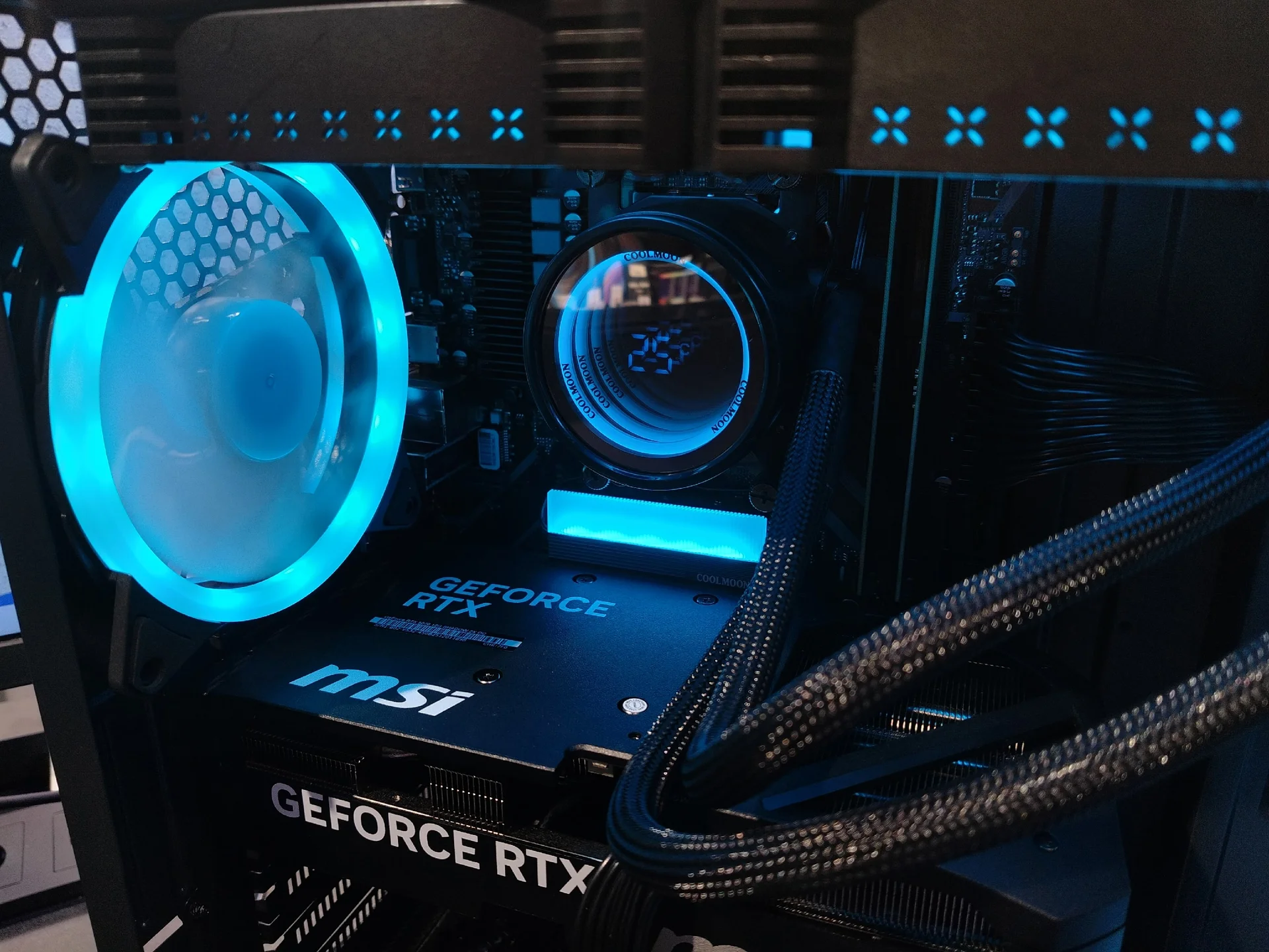 Игровой ПК Ryzen 7 8700F, RTX 5070 12Gb, 32Gb DDR5 - миниатюра 5