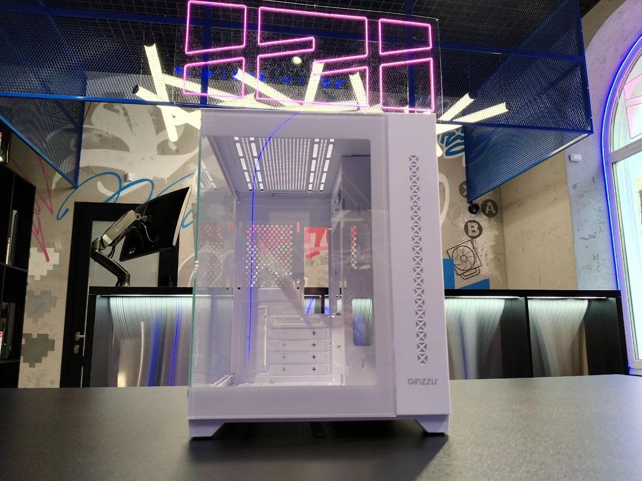 Корпус для пк Ginzzu V420 кубик, белый, RGB подсветка - миниатюра 3