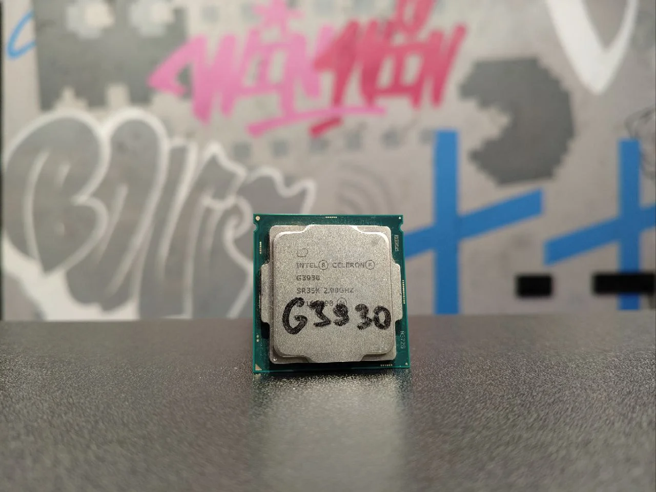 Процессор Intel Celeron G3930, 1151, 2.9GHz, 2/2 - изображение 1