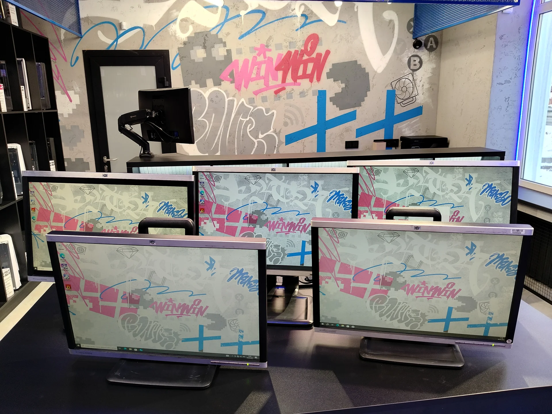 Игровой монитор 22" HP LA2205wg DVI VGA DP - миниатюра 2