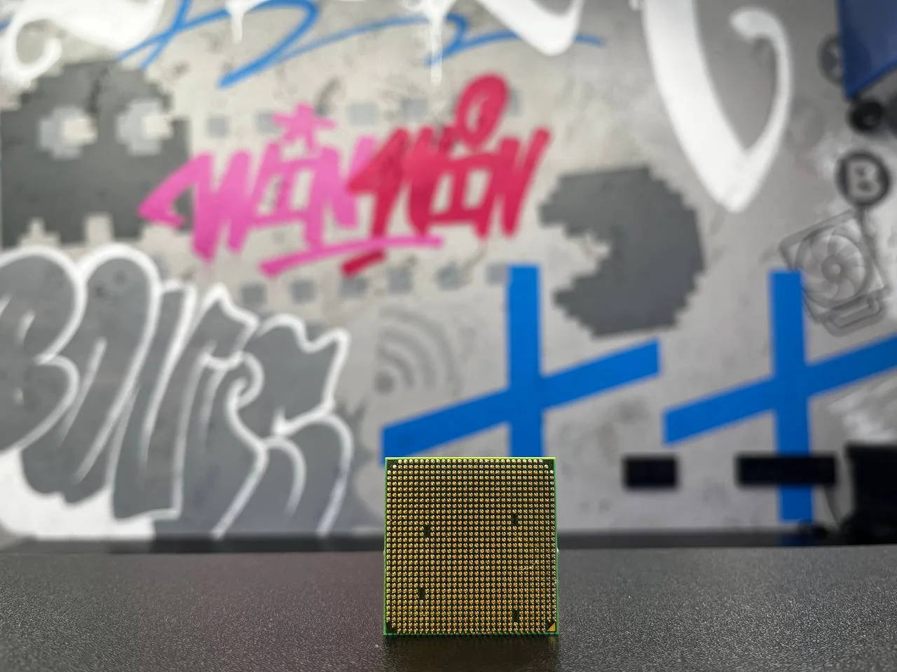 Процессор AMD Phenom X3 8450, AM2+, 2.1GHz, 3/3 - миниатюра 5
