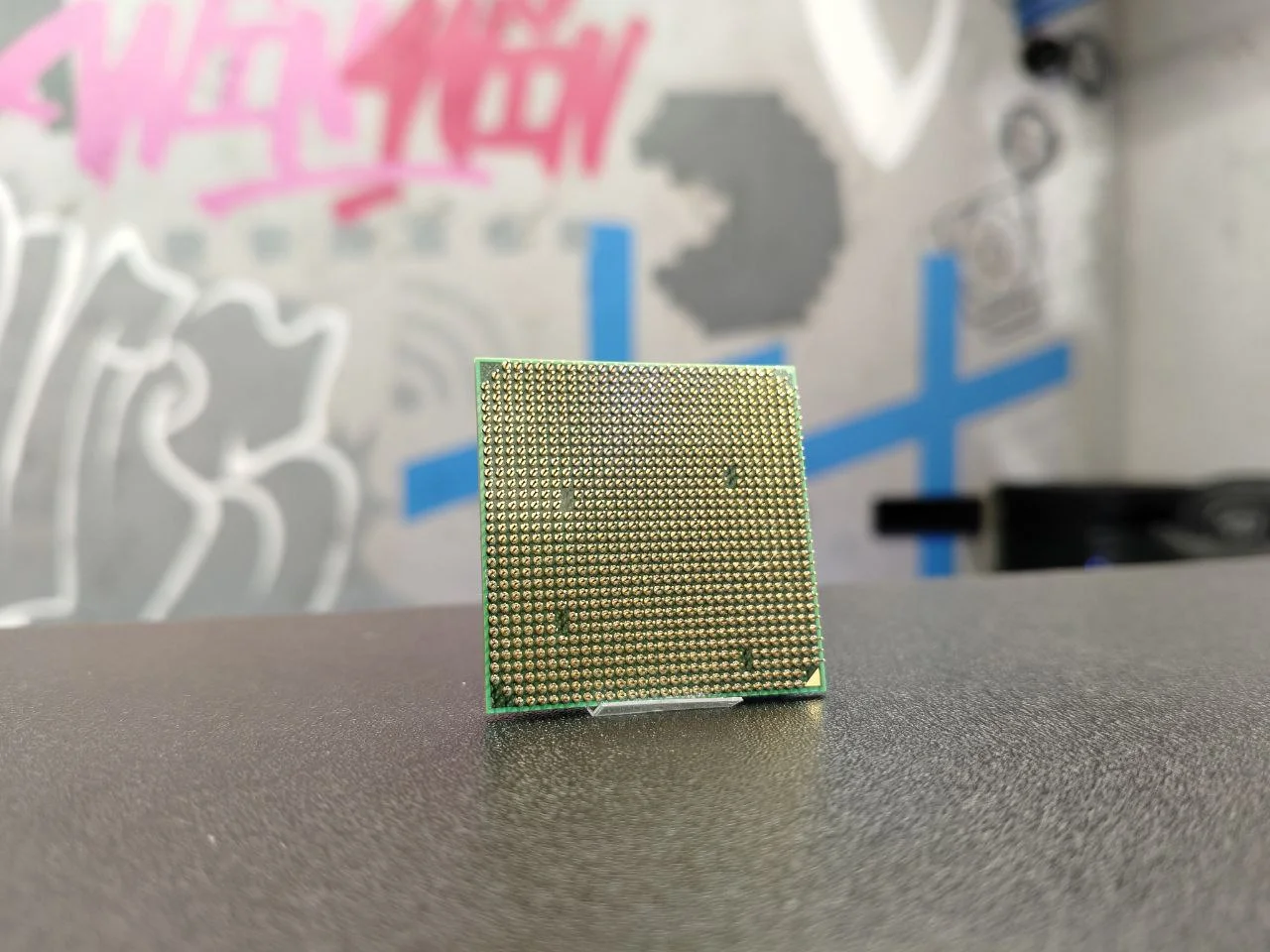 Процессор AMD Phenom X3 8450, AM2+, 2.1GHz, 3/3 - миниатюра 6