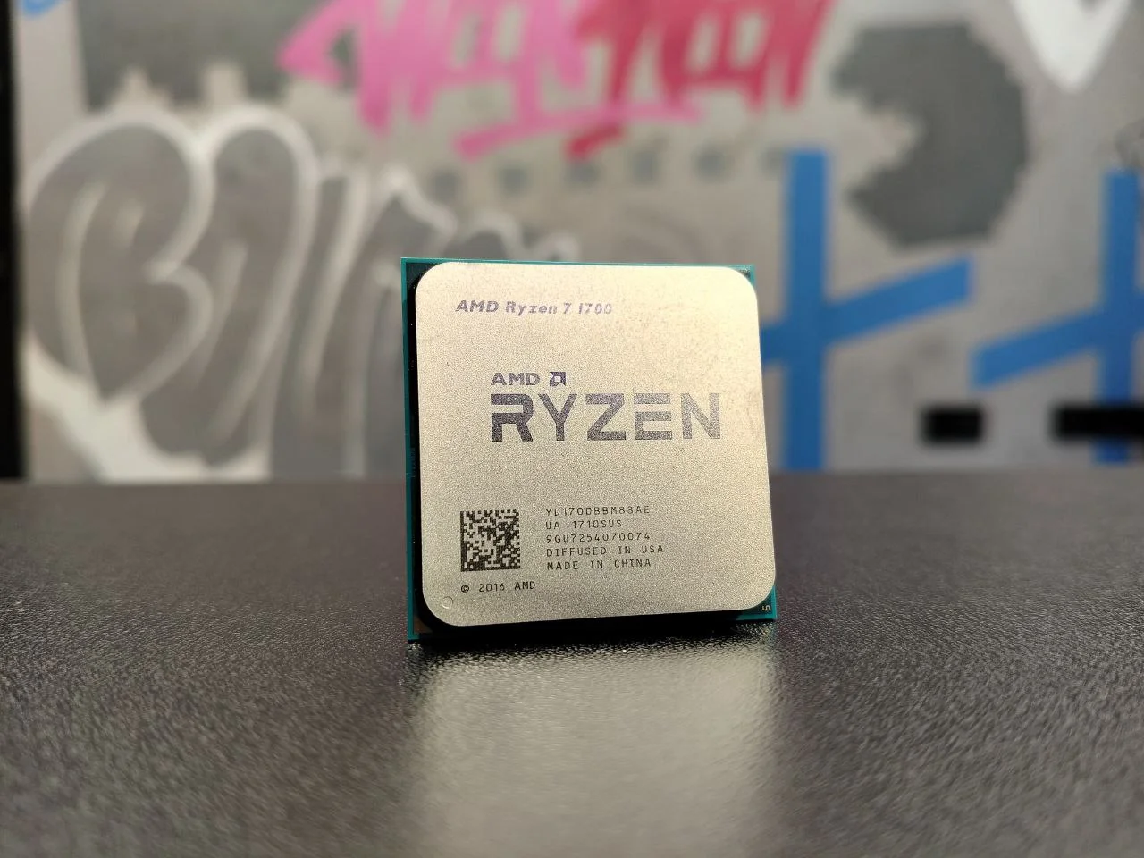 Процессор AMD Ryzen 7 1700, AM4, 3GHz, 8/16 - миниатюра 2