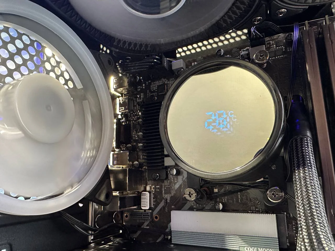Игровой ПК Ryzen 5 7500F, RTX 5060, DDR5 32Gb, 1Tb m.2 - миниатюра 7