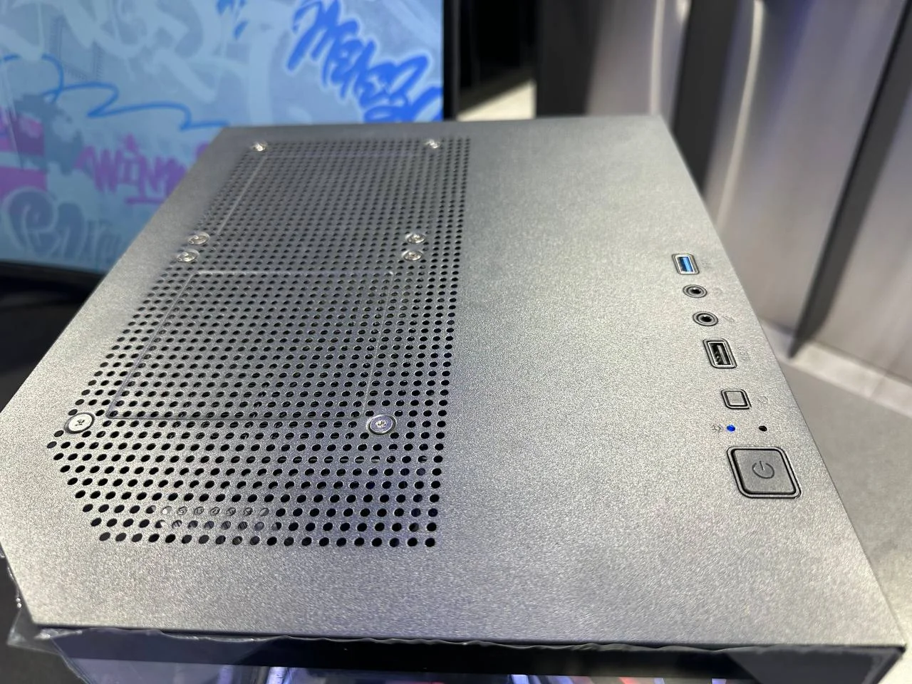 Игровой ПК Ryzen 5 7500F, RTX 5060, DDR5 32Gb, 1Tb m.2 - миниатюра 8