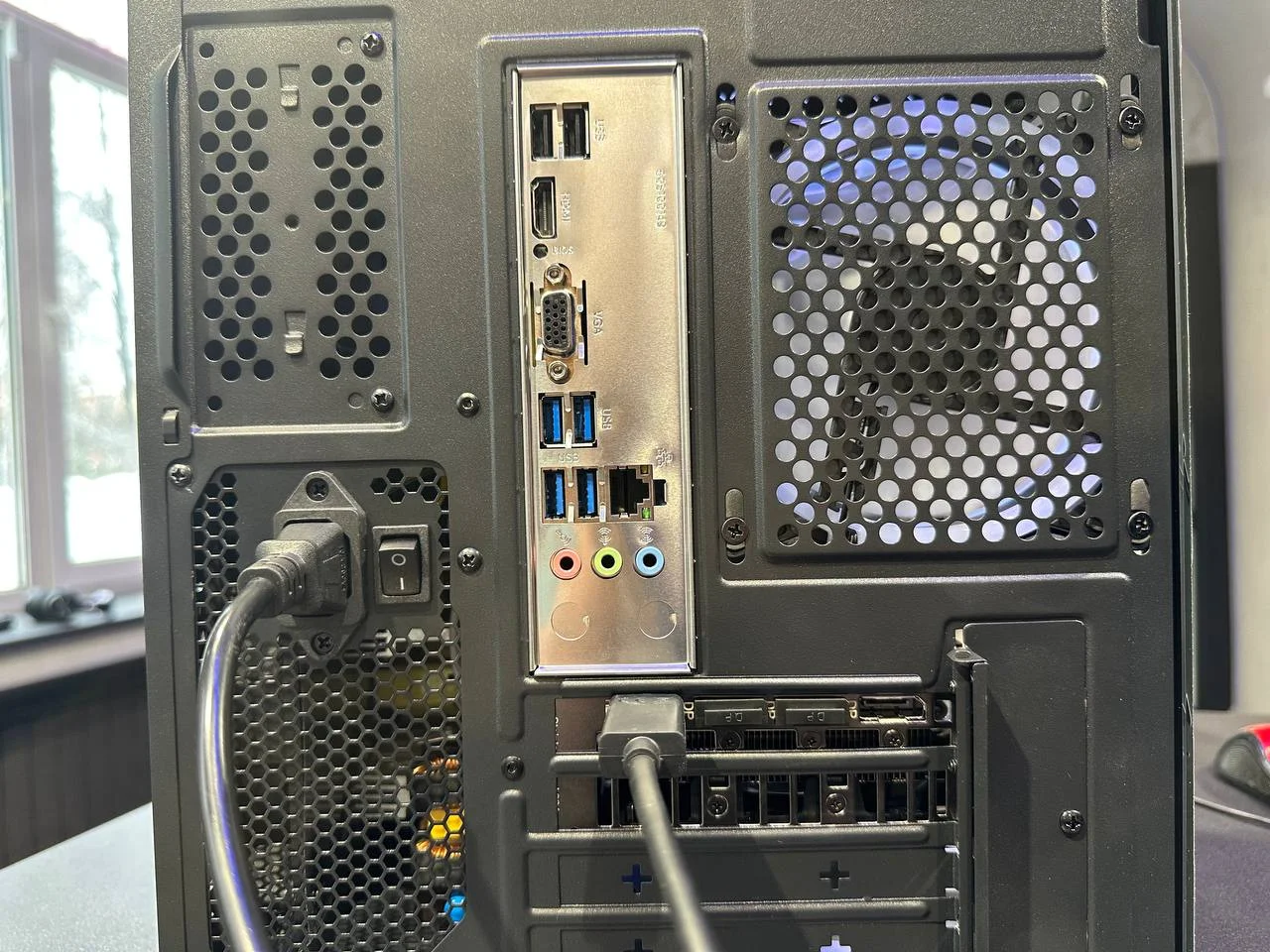 Игровой ПК Ryzen 5 7500F, RTX 5060, DDR5 32Gb, 1Tb m.2 - миниатюра 9