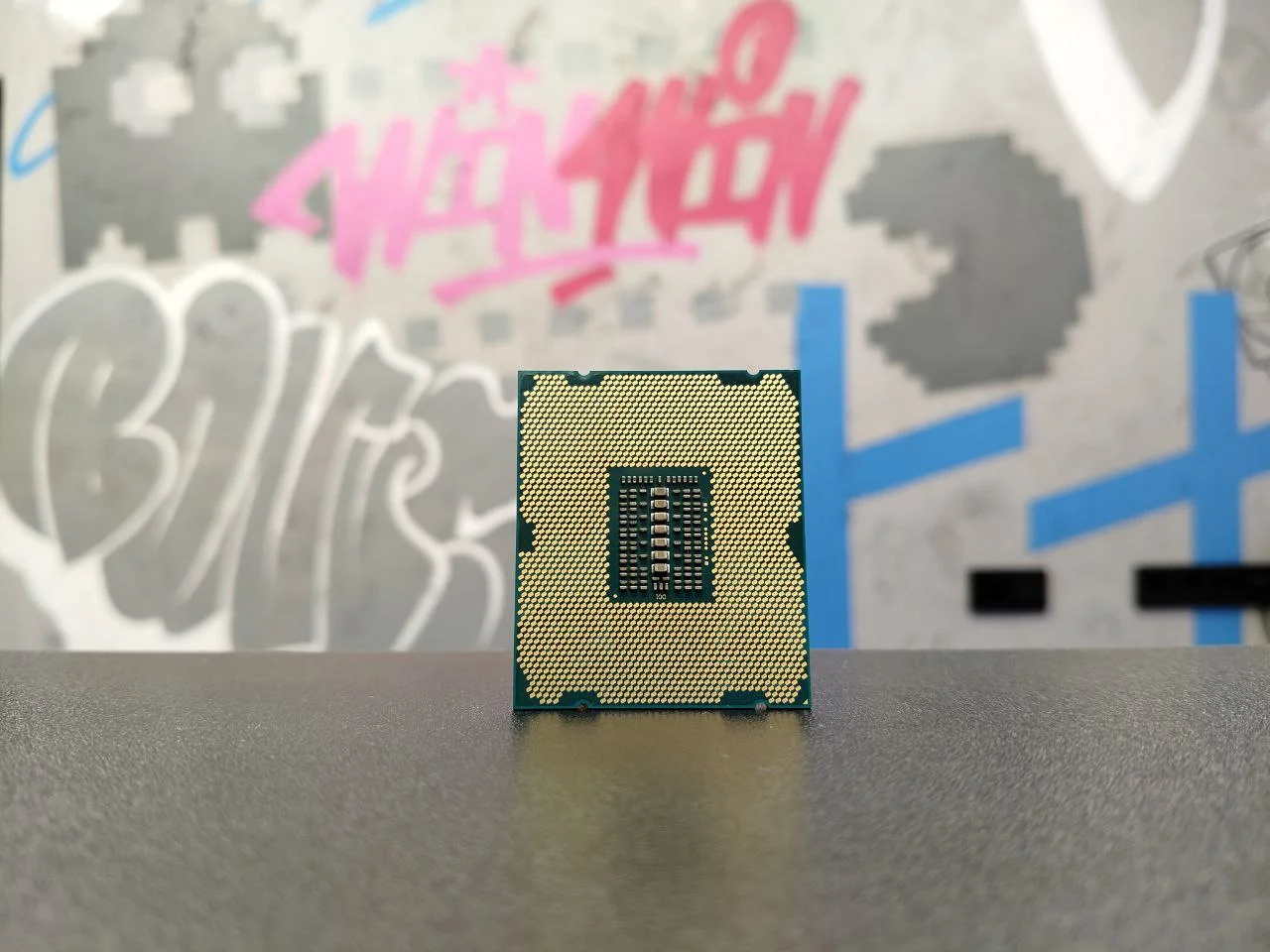 Процессор Intel Xeon E5 2650v2 LGA2011 2.6ГГц 8/16 - миниатюра 2