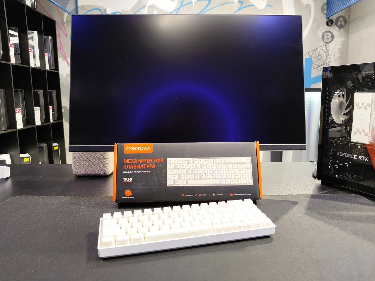 Игровая механическая клавиатура (мини) TK68, White, RGB - изображение 1