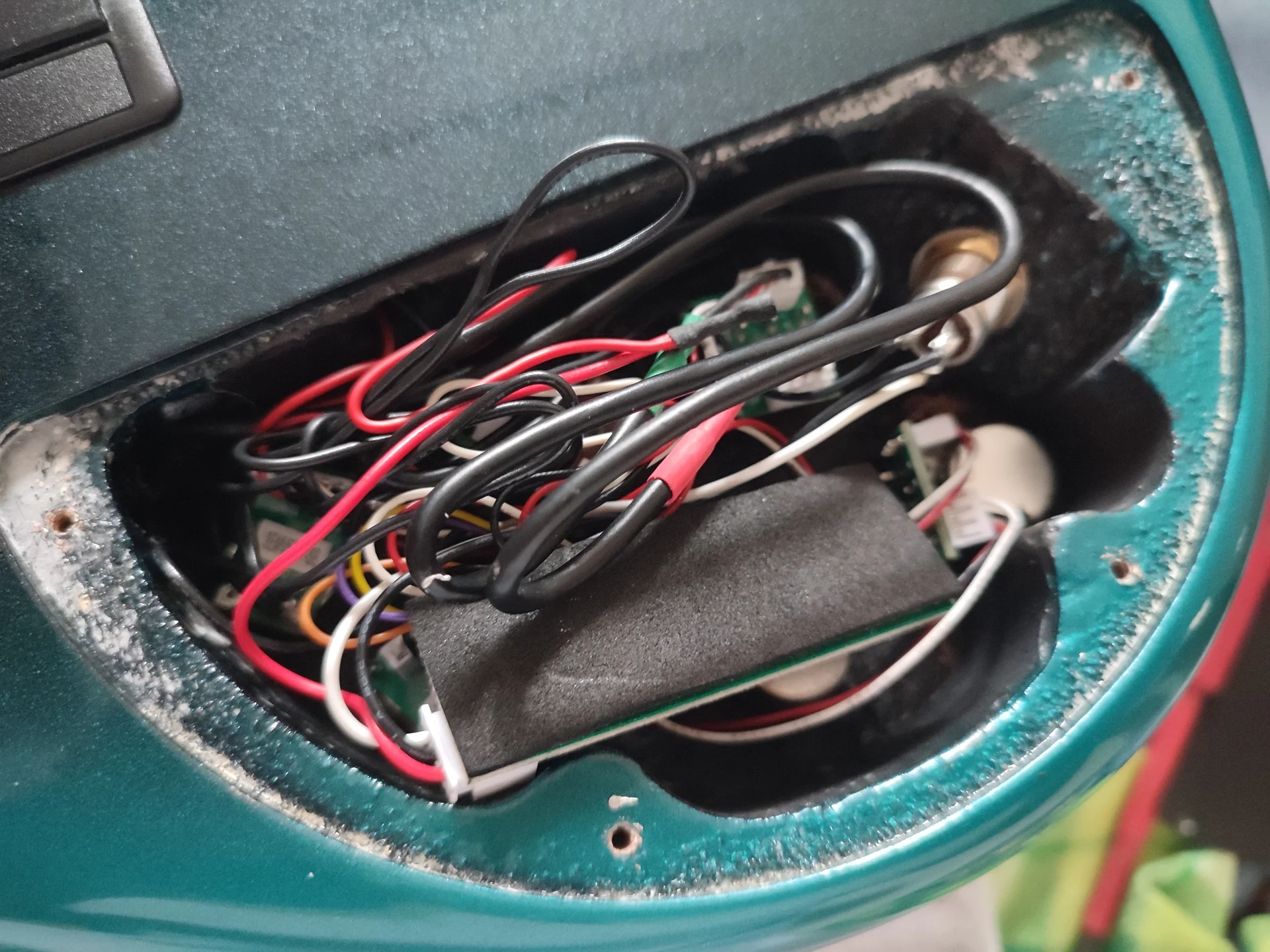 Бас гитара 5 струн Ibanez SR305EB-WK - миниатюра 7