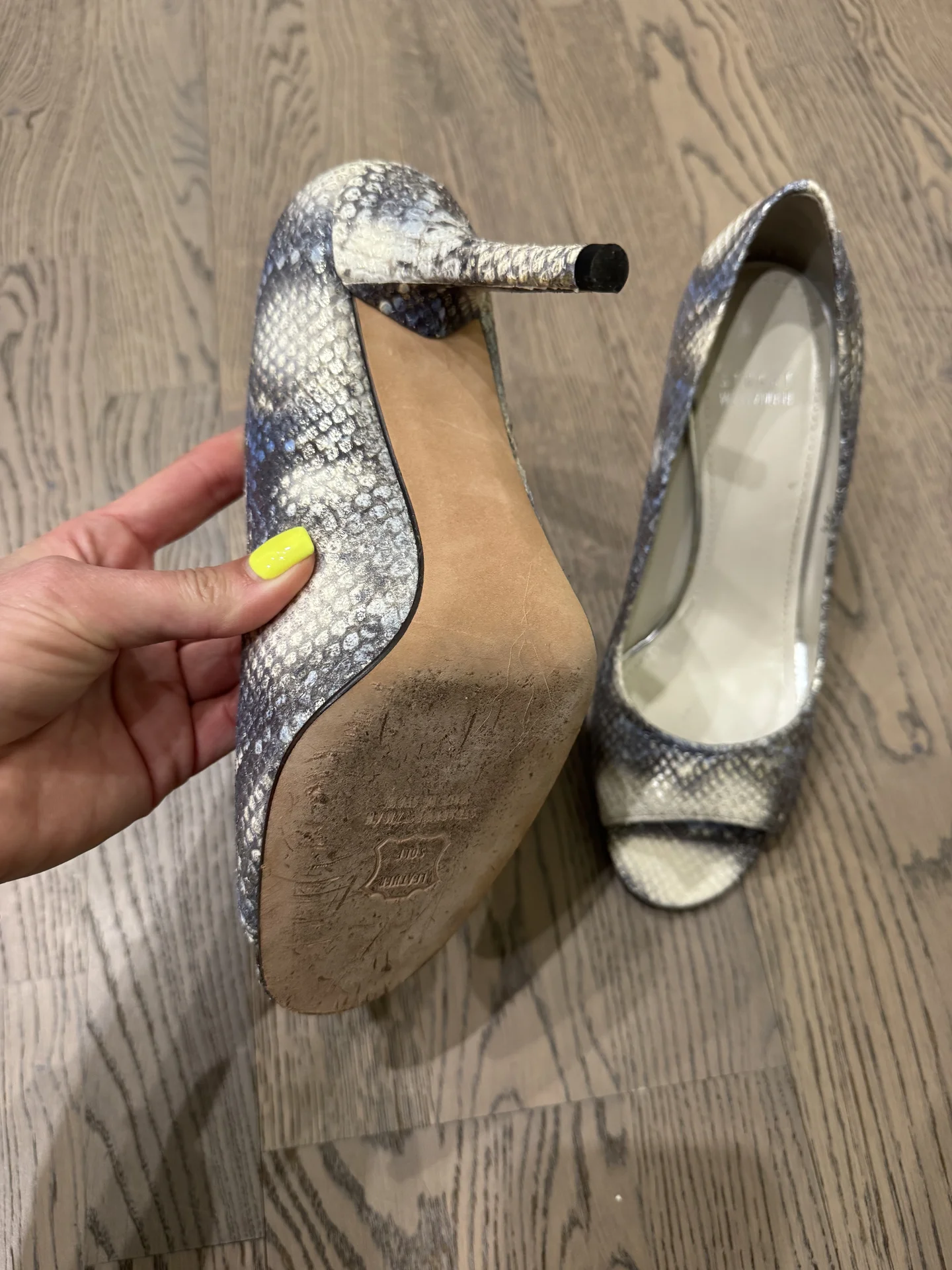 Туфли Stuart Weitzman - миниатюра 3