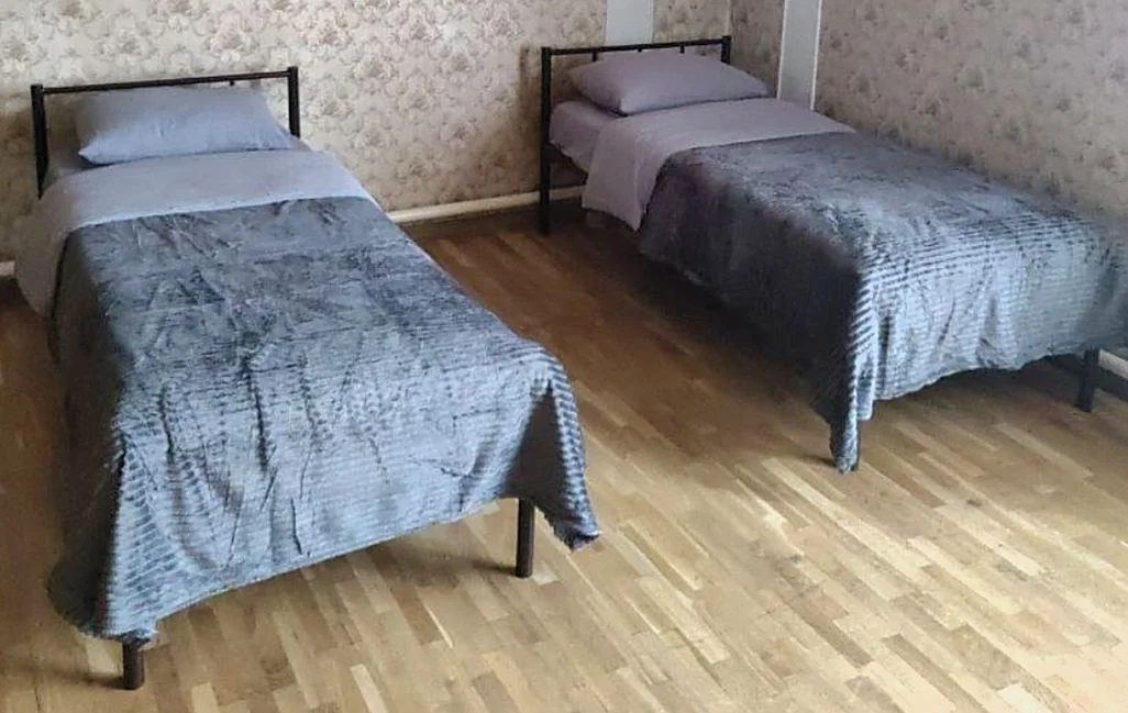 Кровати двухъярусные односпальные на металлокаркас - миниатюра 6