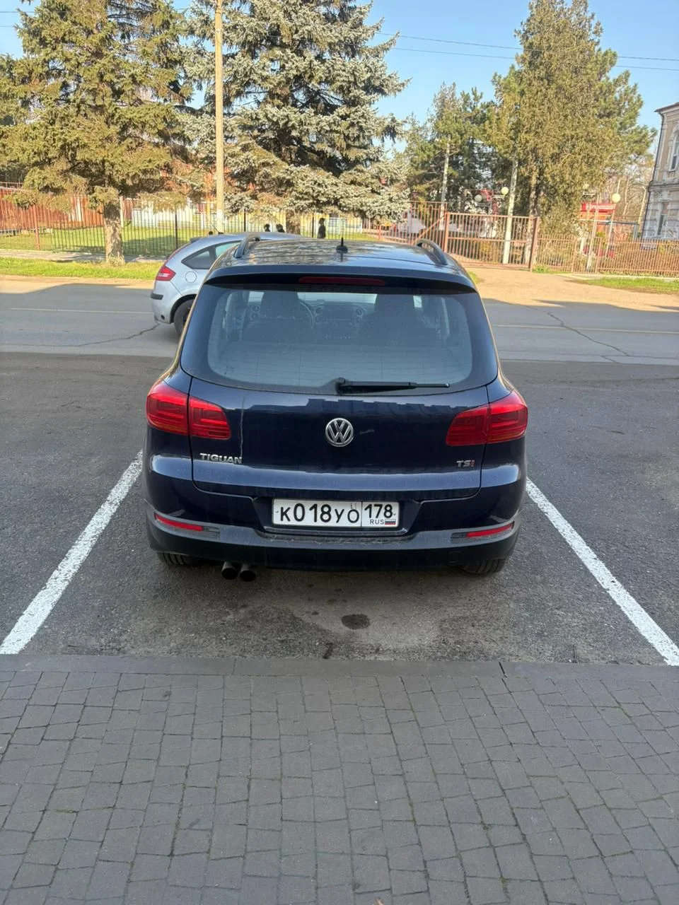 Volkswagen Tiguan 2011 - миниатюра 5