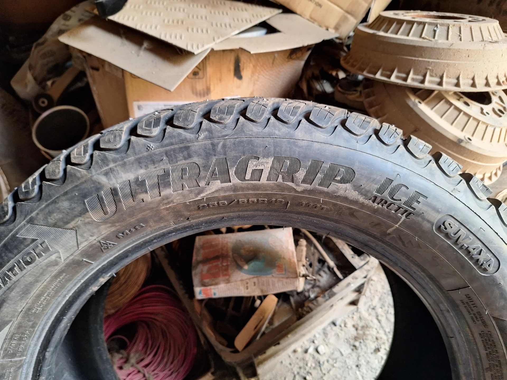 Шины зимние шипованные Goody Year 255/55r19 - миниатюра 6