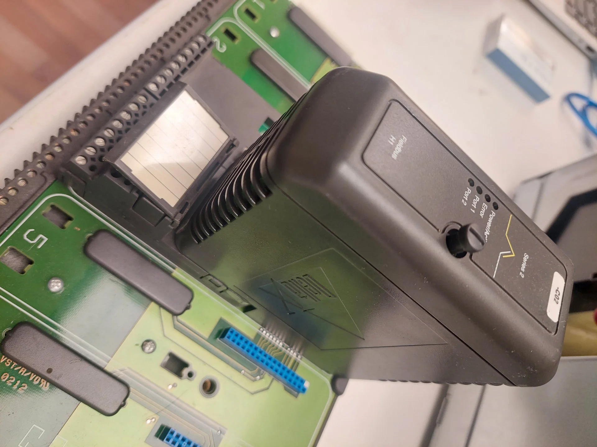 Шасси (шина) контроллера DeltaV KJ4001X1-BE1, модули Fieldbus, Profibus - миниатюра 3