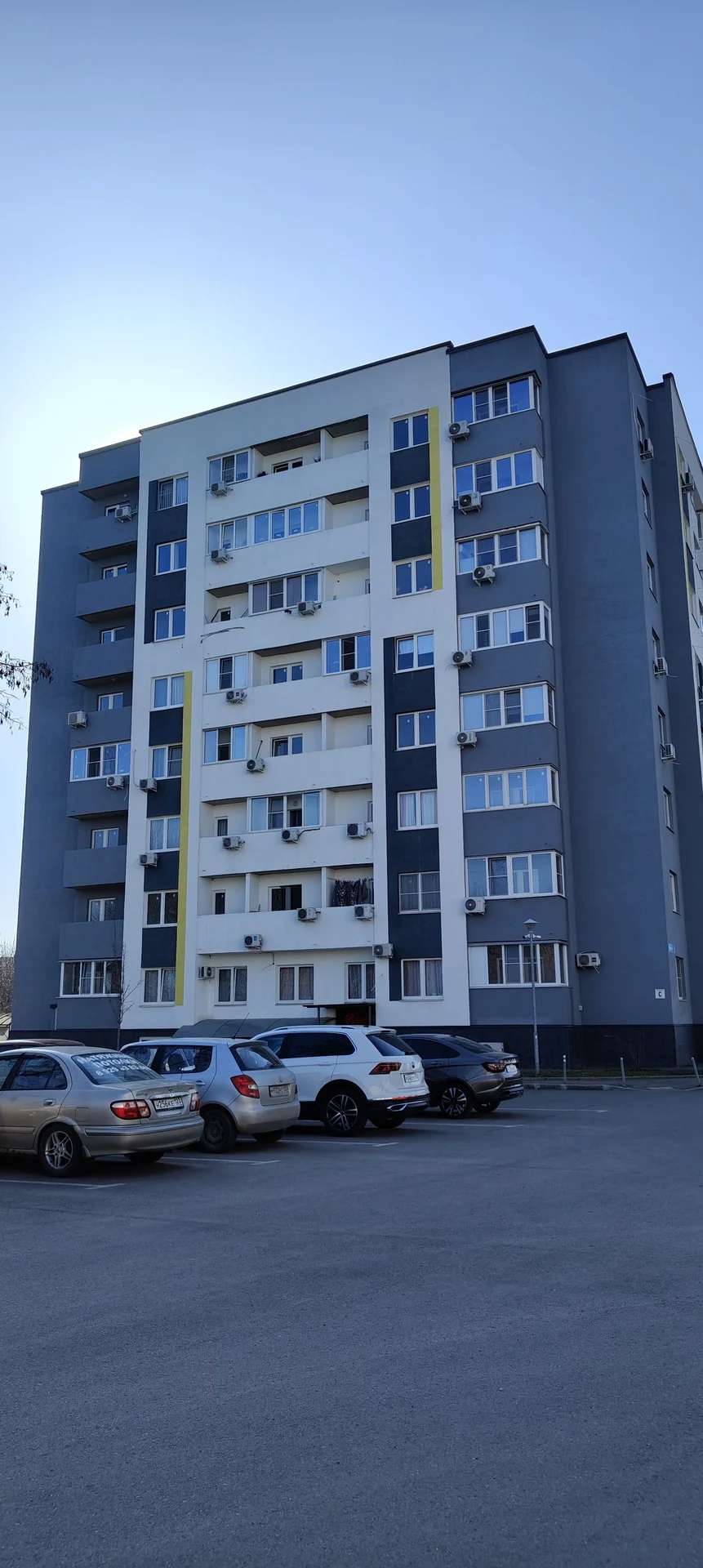 Продам светлую студию с 2мя окнами - миниатюра 7