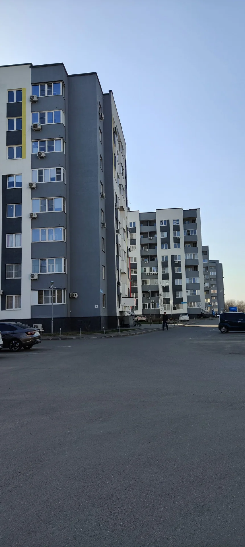 Продам светлую студию с 2мя окнами - миниатюра 8