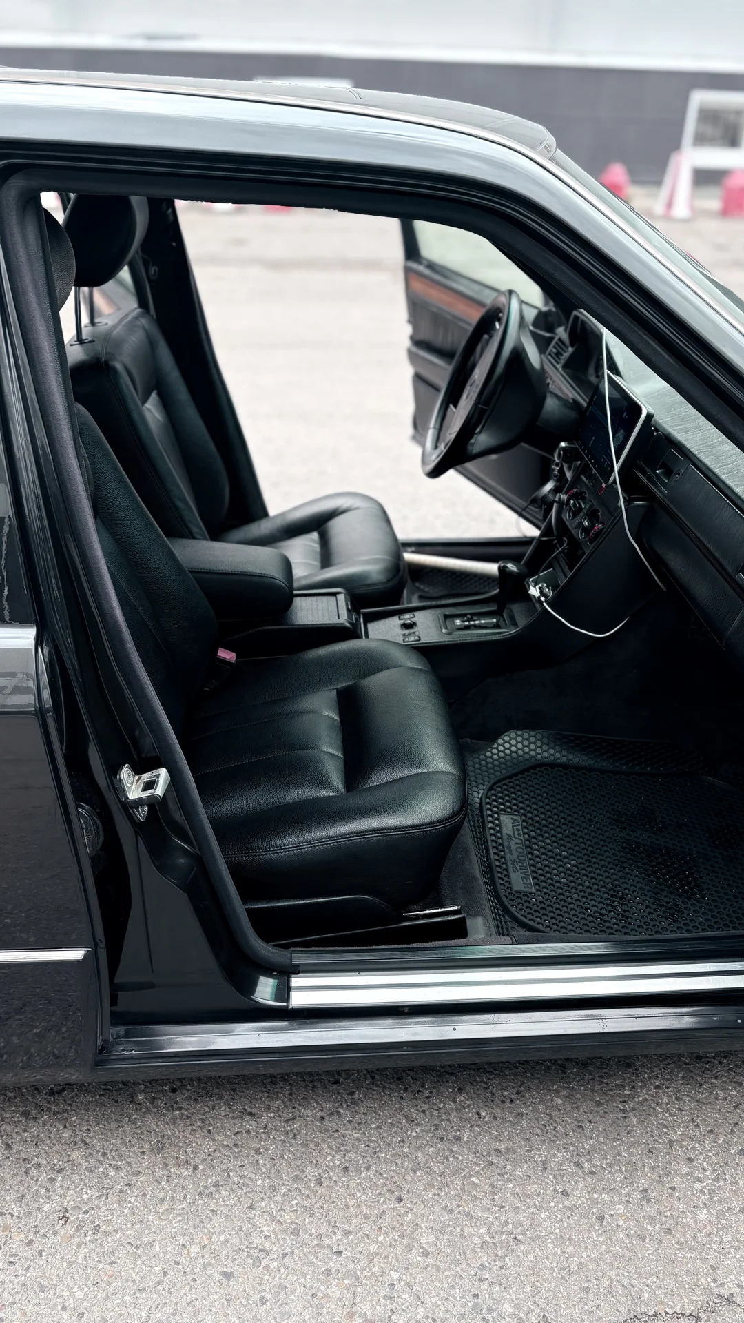 Mercedes W124 E320 - миниатюра 5