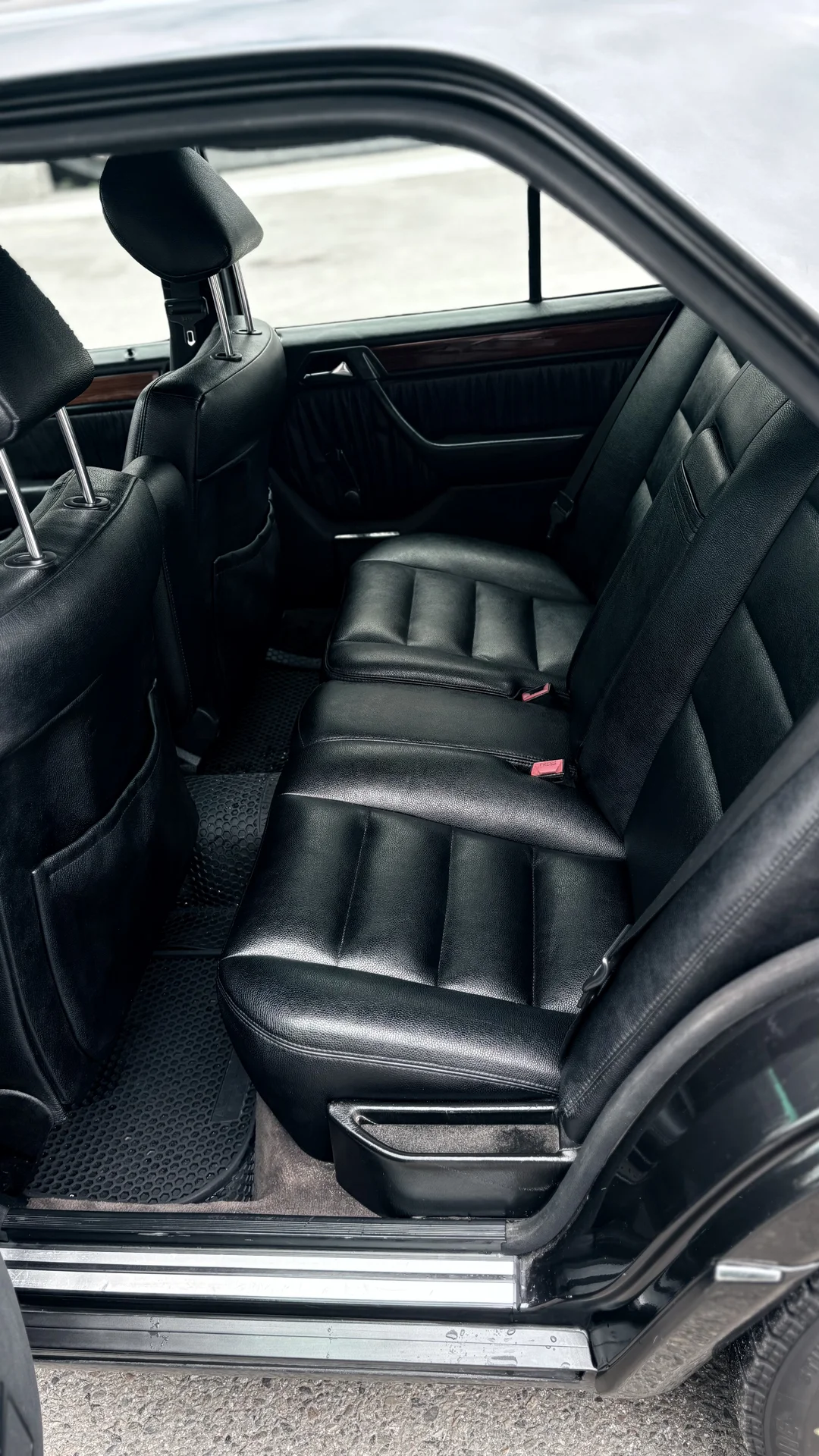 Mercedes W124 E320 - миниатюра 9