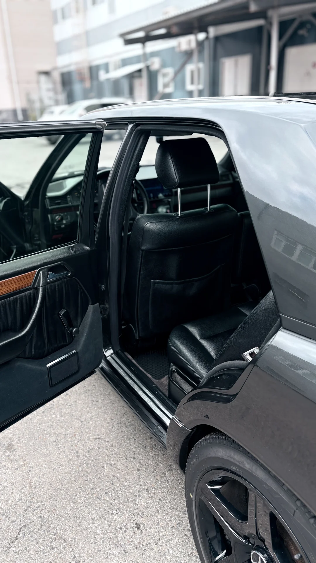 Mercedes W124 E320 - миниатюра 13