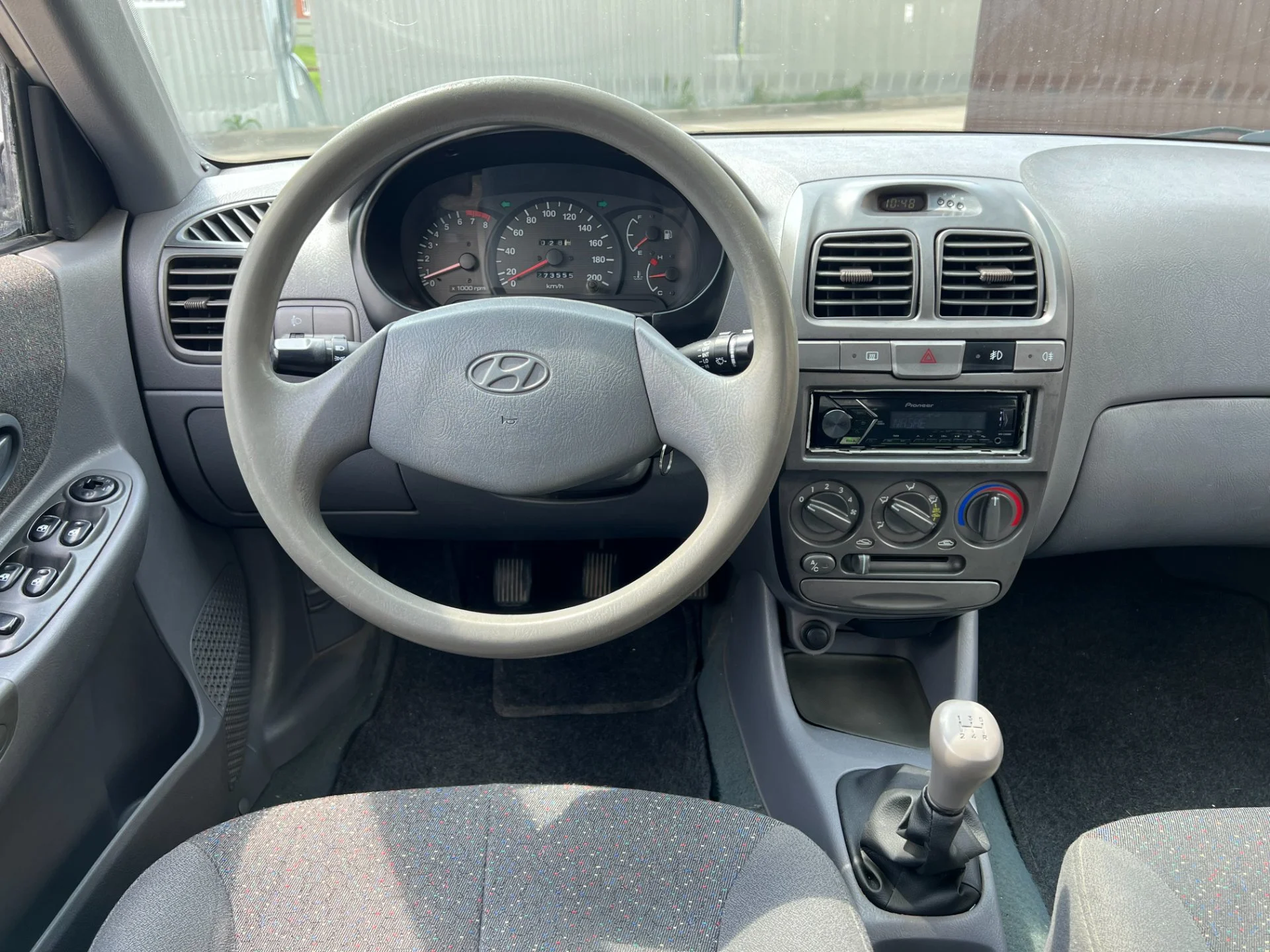 Hyundai Accent 1.5 MT - миниатюра 5