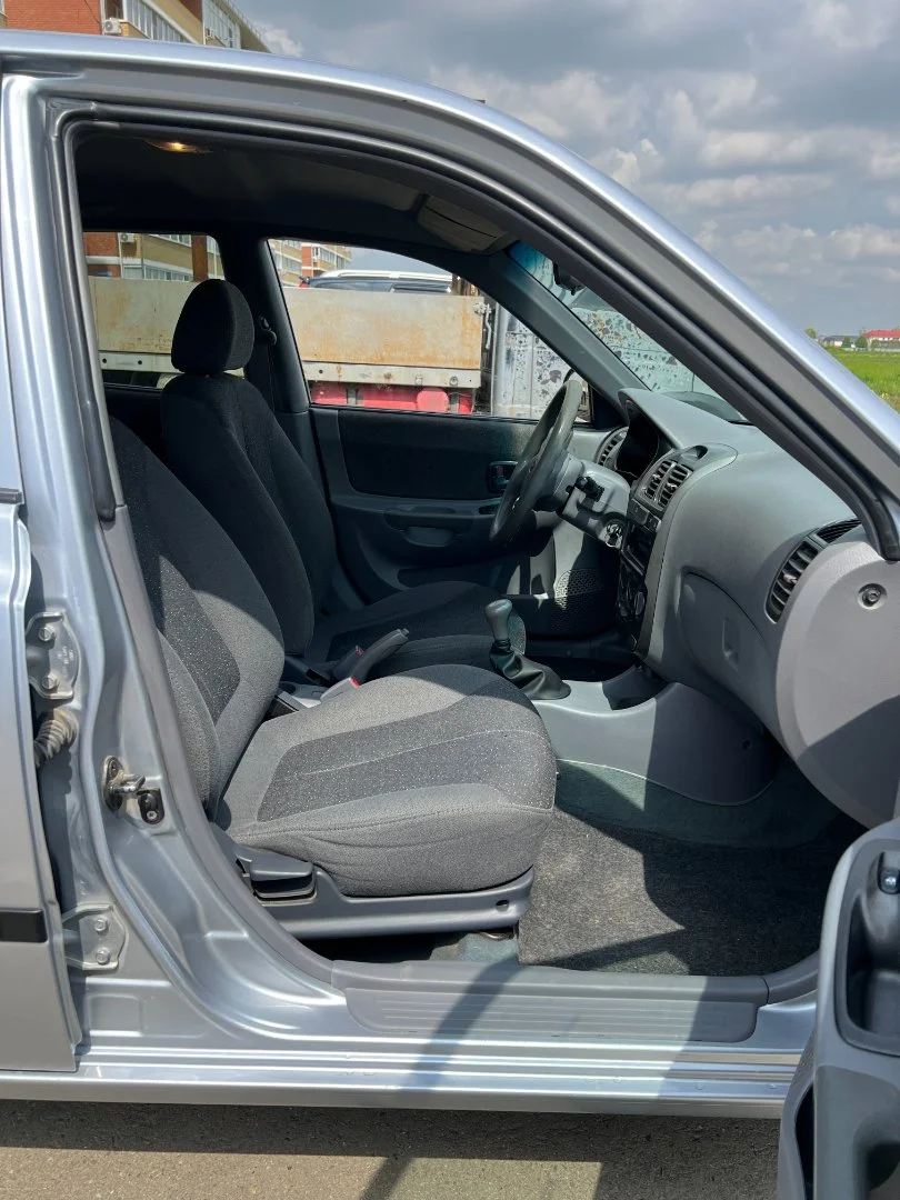 Hyundai Accent 1.5 MT - миниатюра 21