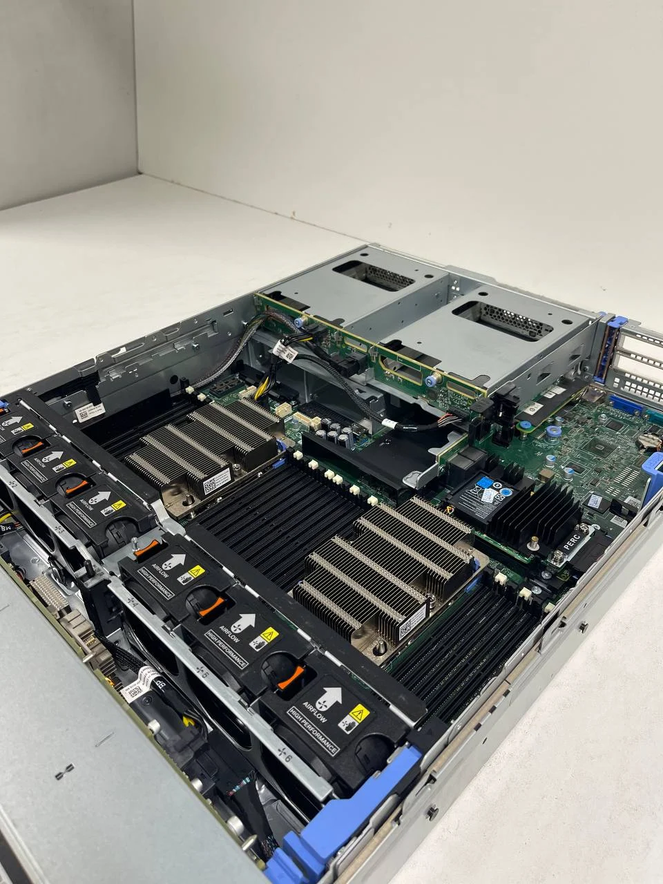 В наличии сервер Dell R740XD 3.5*12LFF+2LFF - миниатюра 5