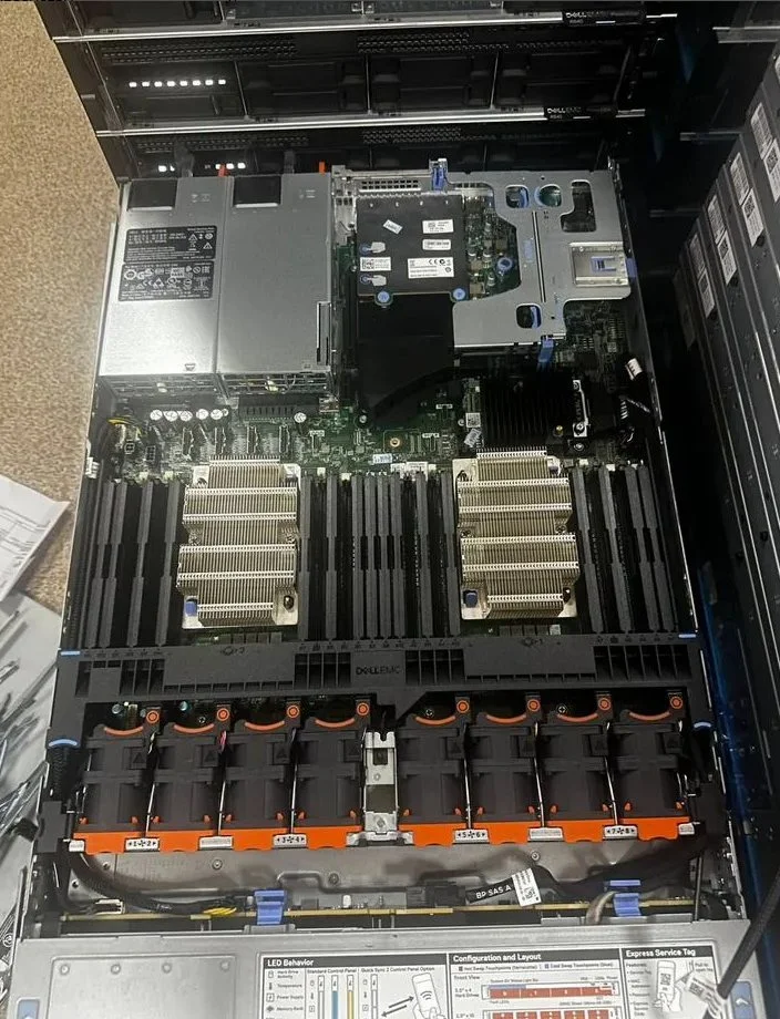 Сервер Dell R640 4LFF под 3.5" диски(усн/ндс) - миниатюра 3