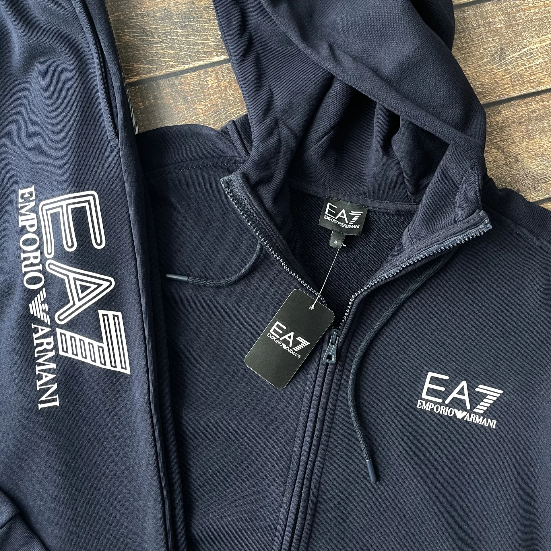 Спортивный костюм Emporio Armani - миниатюра 4