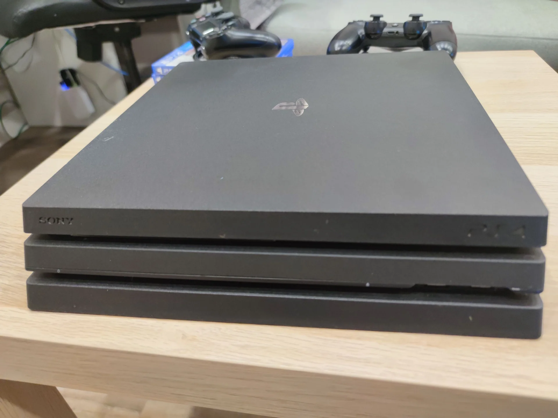 Продам приставку ps 4 pro - миниатюра 2