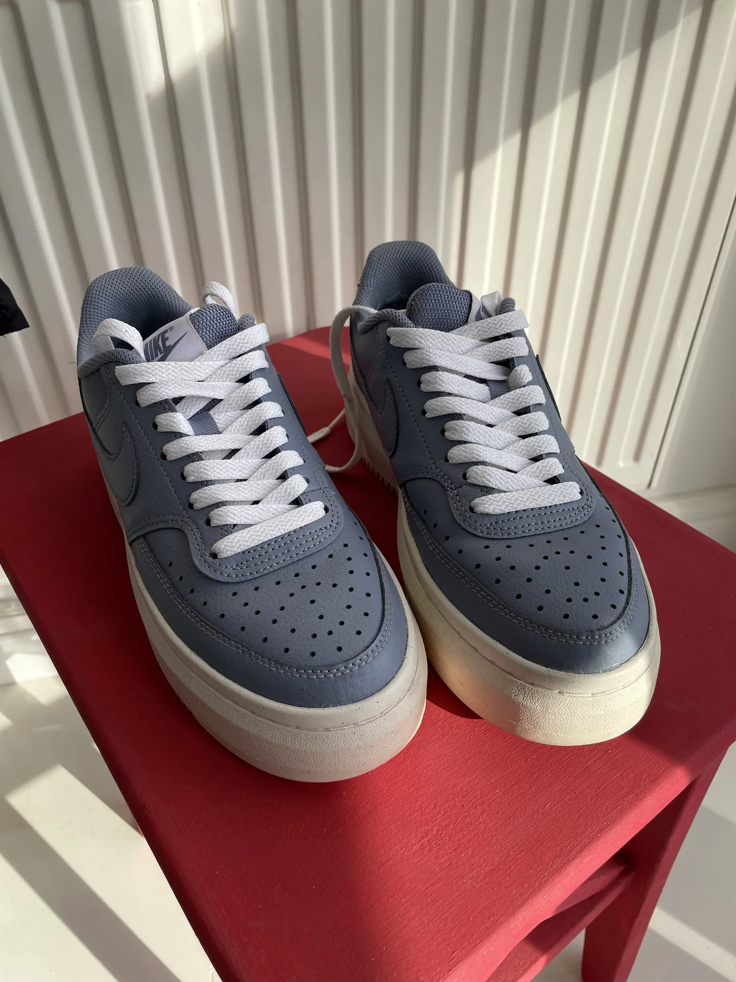 Кеды/кроссовки Nike court vision alta - миниатюра 7