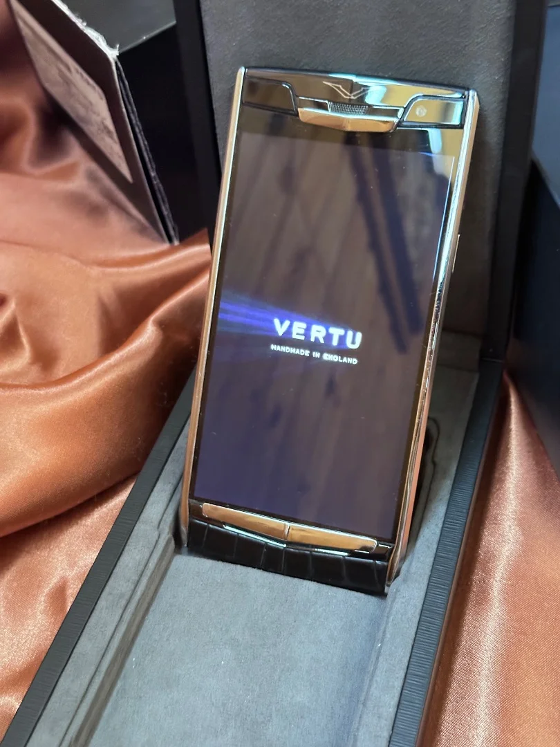 VERTU Signature Touch new 2016 - изображение 1