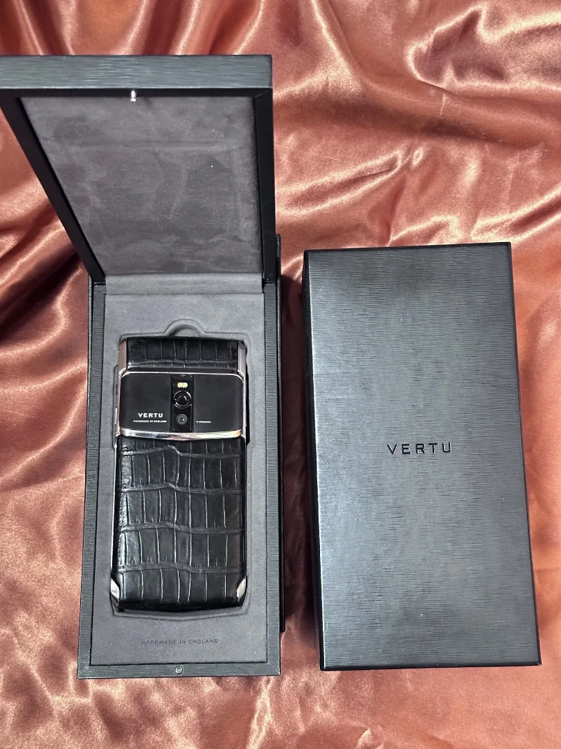 VERTU Signature Touch new 2016 - миниатюра 2