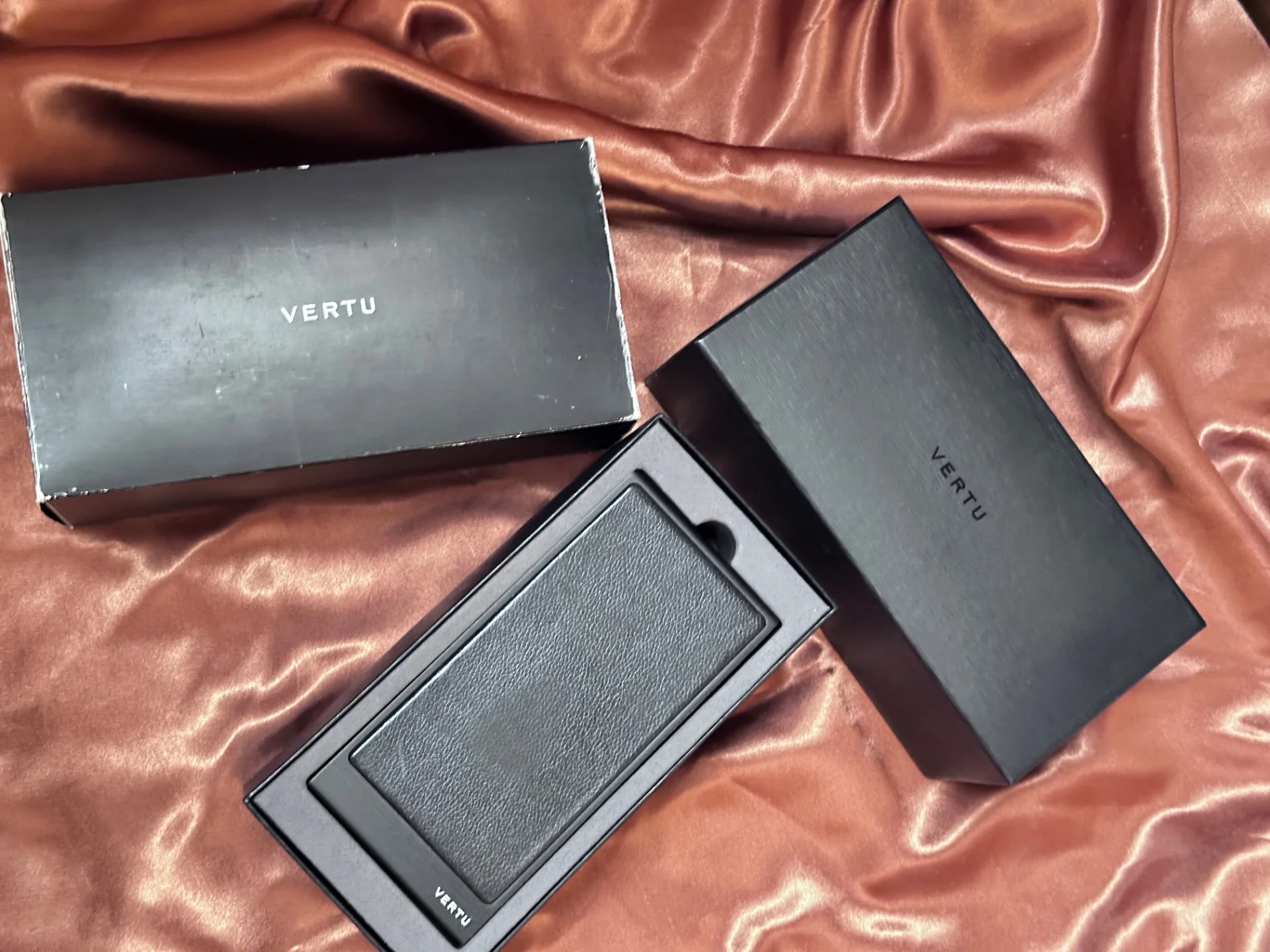VERTU Signature Touch new 2016 - миниатюра 10