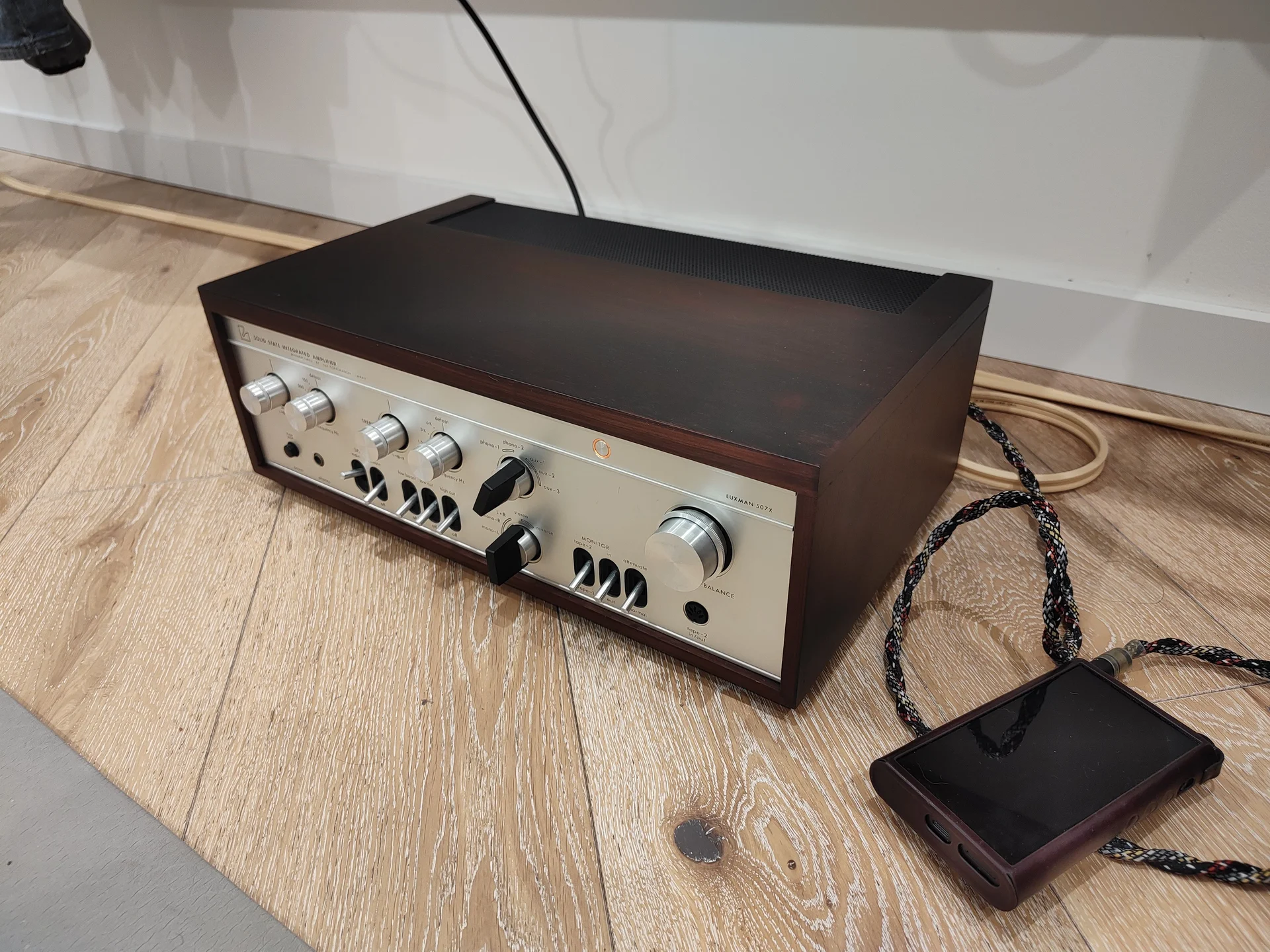 Усилитель Luxman SQ-507X (обслужен, гарантия) - миниатюра 2