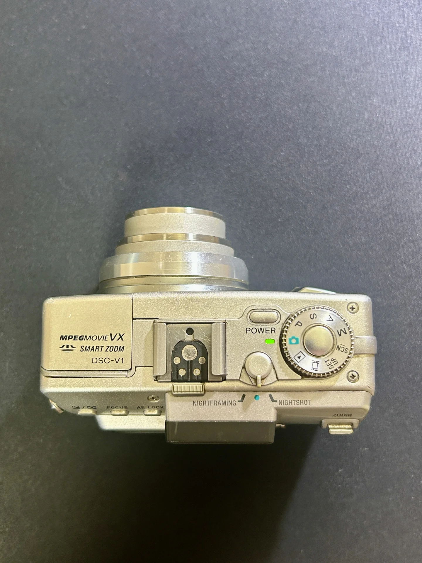 Sony Cyber-Shot DSC-V1 - миниатюра 4