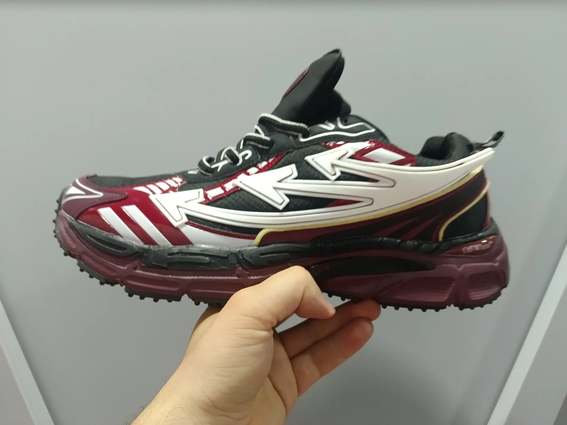 Кроссовки off white - миниатюра 3