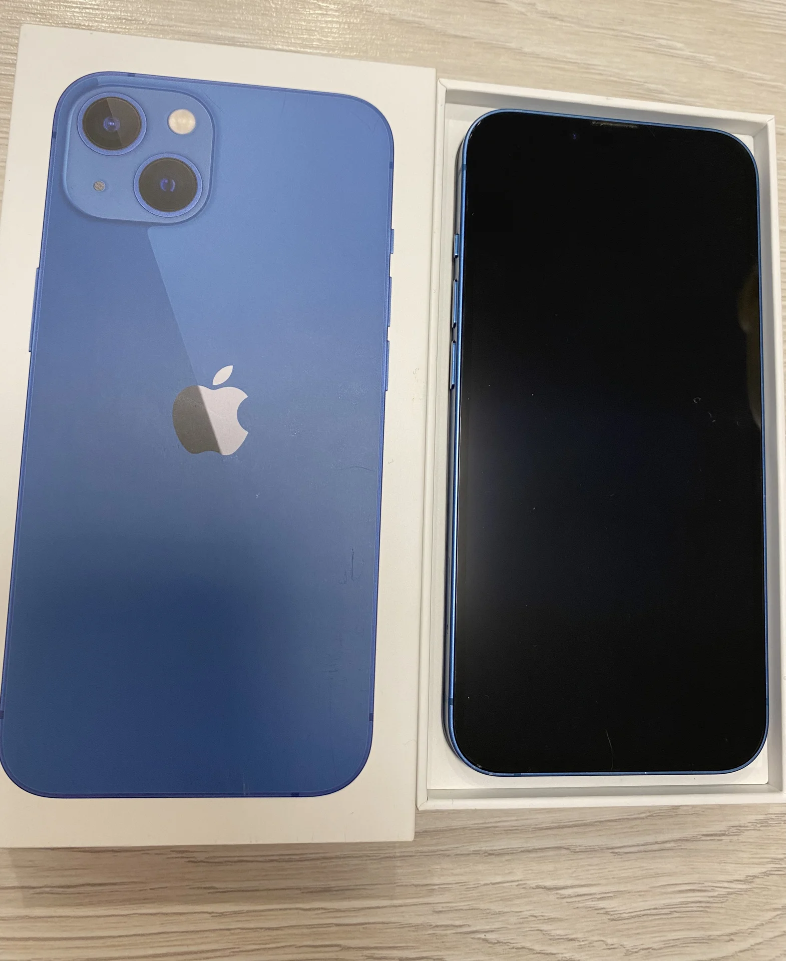 IPhone 13 12 gb - миниатюра 2