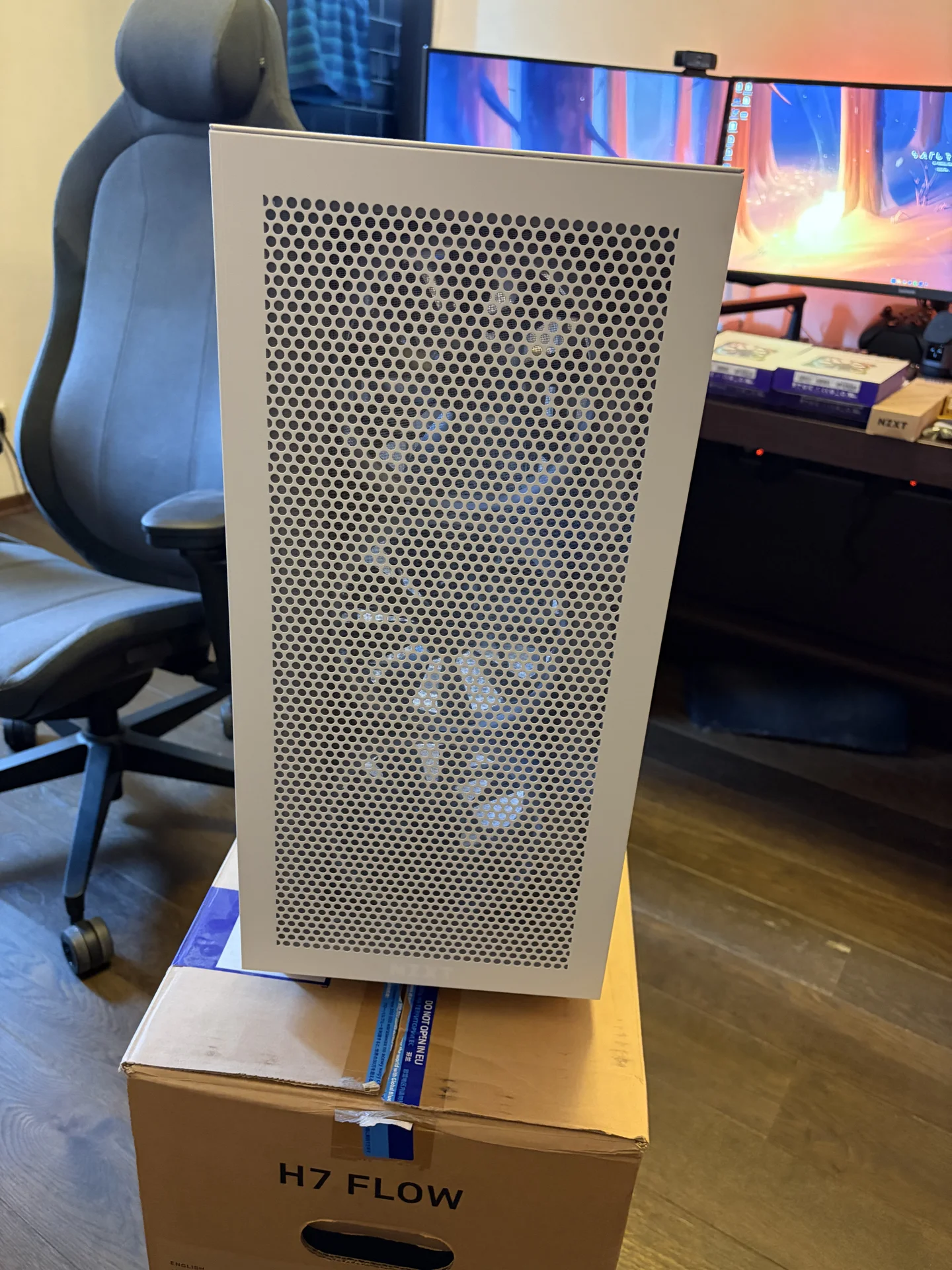 Корпус nzxt H7 Flow 2022 Белый + аксессуары - миниатюра 2