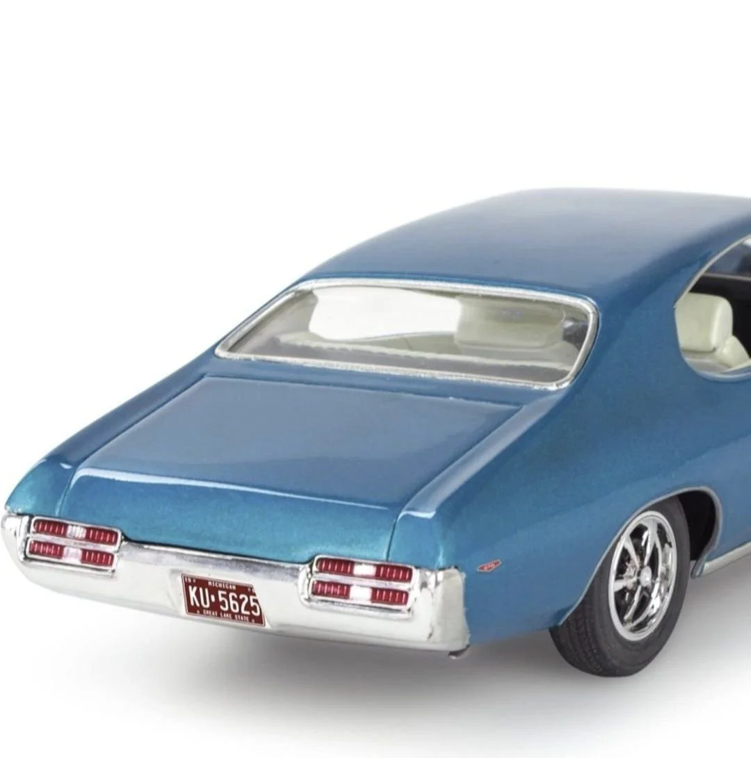 Сборная модель автомобиля Pontiac GTO - миниатюра 5