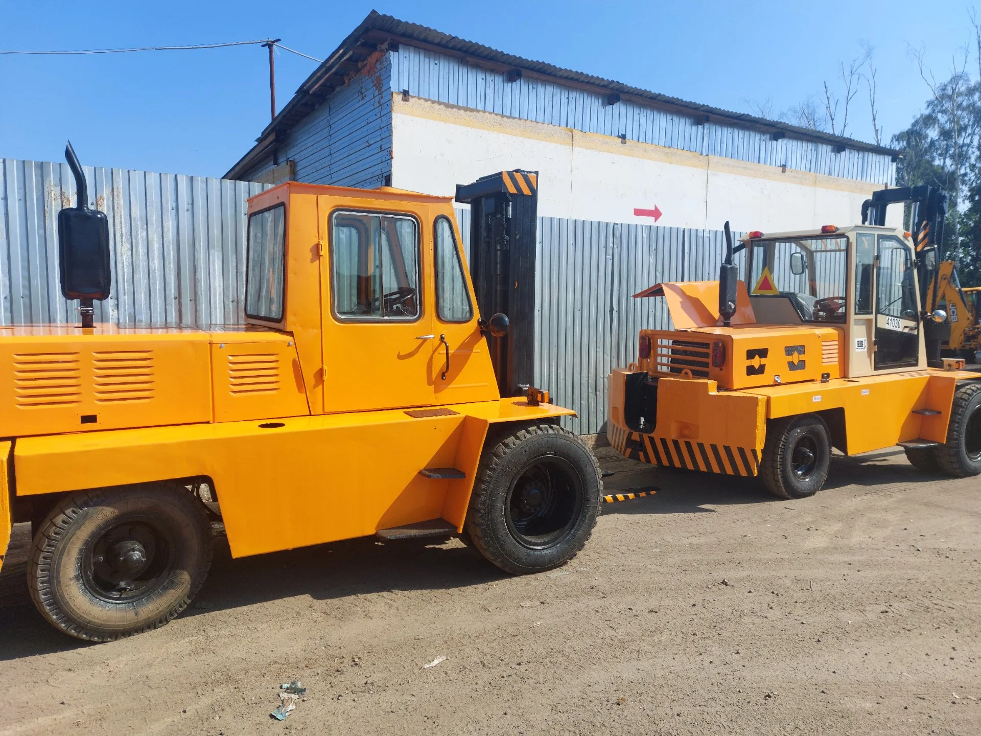 Автопогрузчик 40810 - миниатюра 2